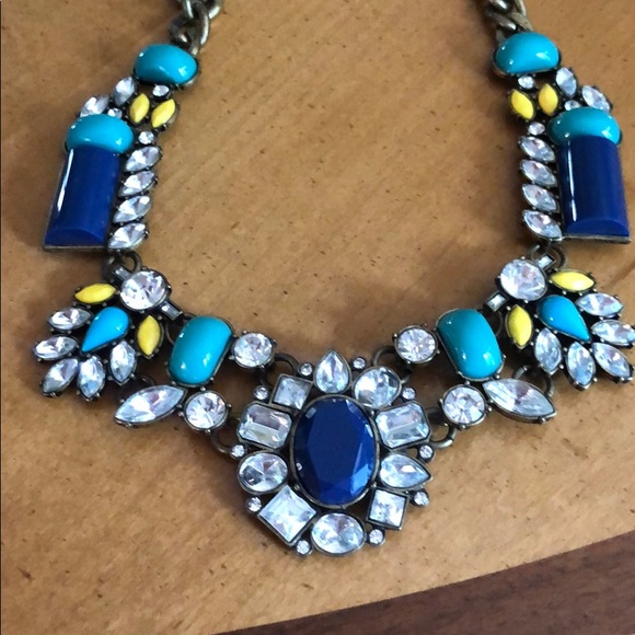 Statement necklace - Picture 2 of 3